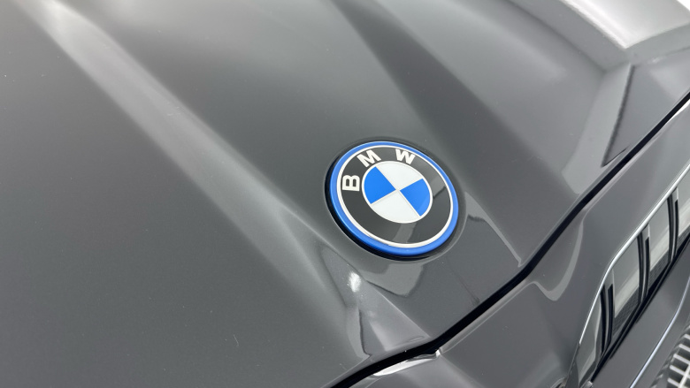 BMW 5 Series 550e xDrive M Sport Pro 4dr Auto [Tech+/Comfort+] Saloon